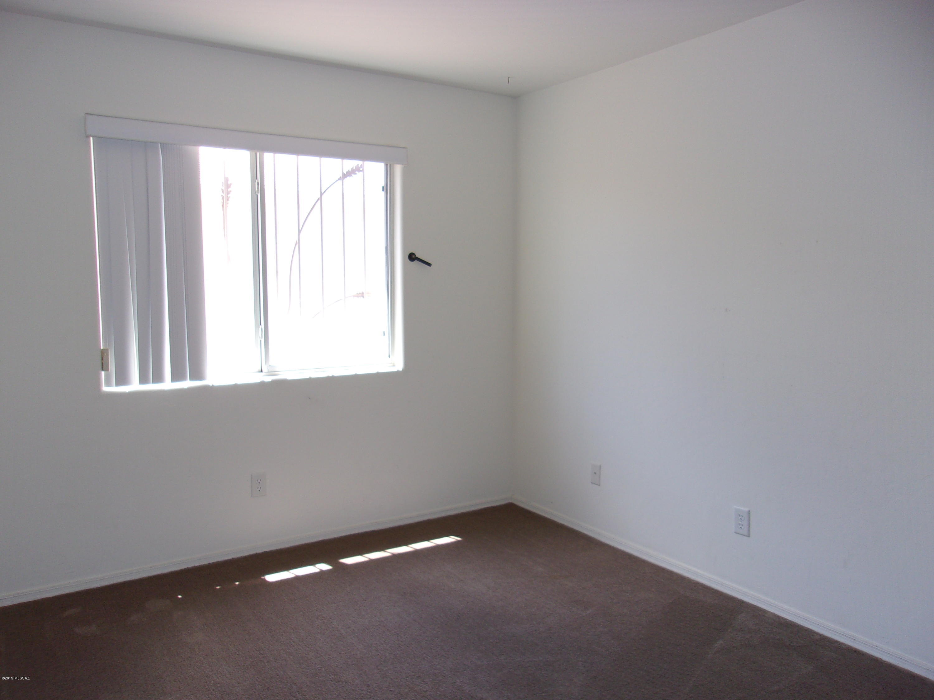 212 East Medina Road Tucson, AZ 85756 - Photo 12 of 17 Gallery Image 12