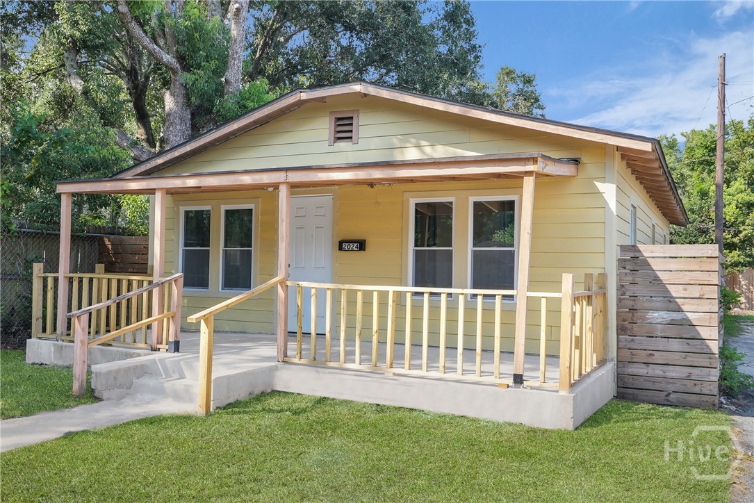 2024 East 51st Street Savannah, GA 31404 - Photo 1 of 31