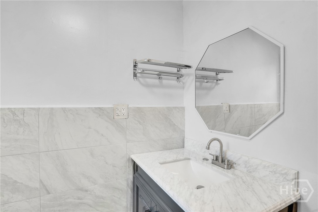 2024 East 51st Street Savannah, GA 31404 - Photo 17 of 31