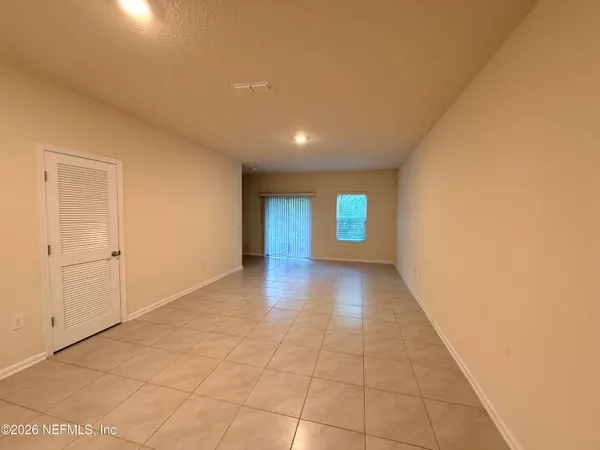 $1,900 | 246 Aralia Lane, Jacksonville, FL 32216