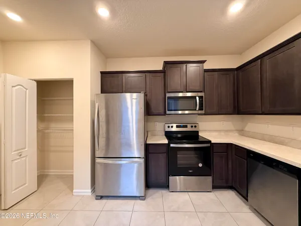 $1,900 | 246 Aralia Lane, Jacksonville, FL 32216