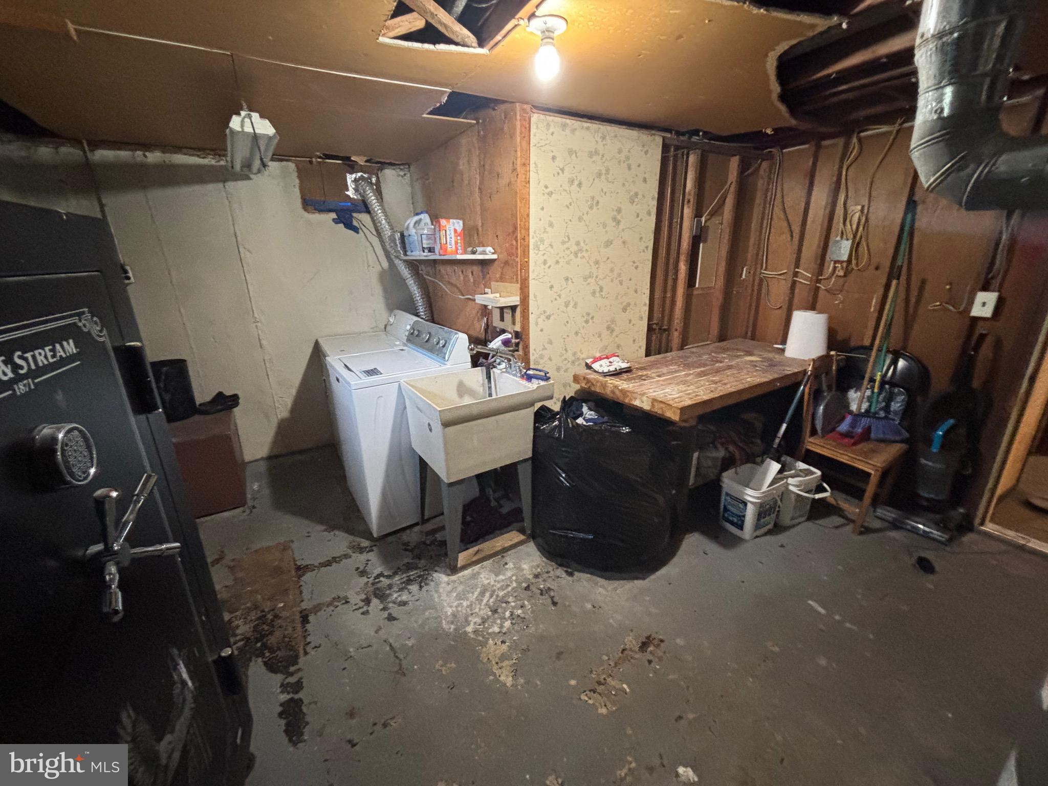 3339 Crumpton South Laurel, MD 20724 - Photo 10 of 21 Laundry in Basement