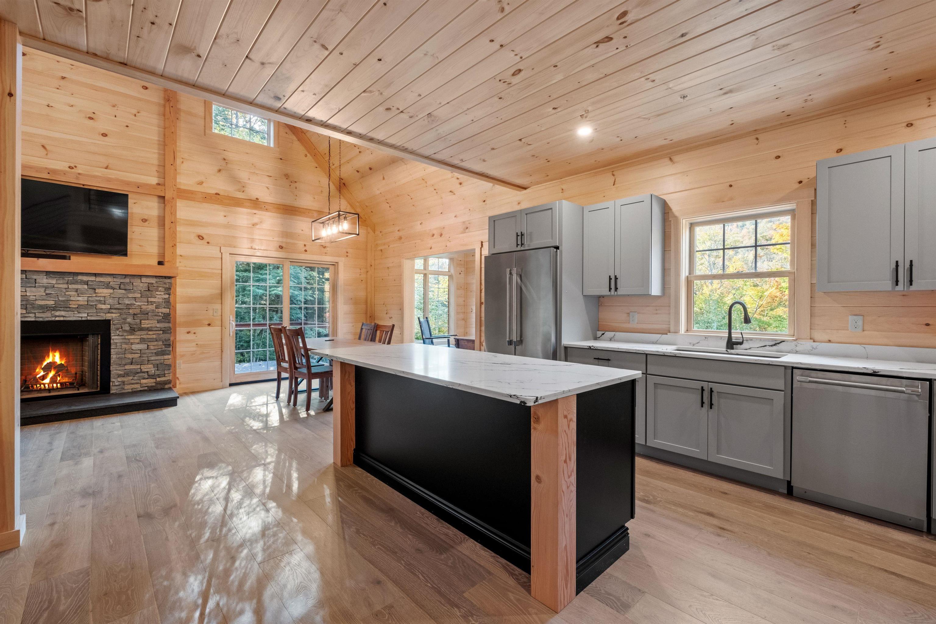 17 Landing Road Lincoln, NH 03251 - Photo 14 of 54