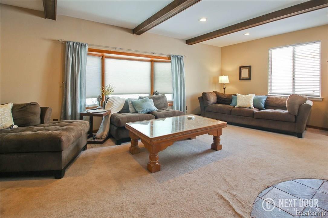 5075 Greenfield Road Brighton, MI 48114 - Photo 12 of 43 IMG_7344Blended.jpg