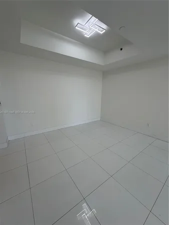 $5,299 | 15901 Collins Avenue, Unit 505, Sunny Isles Beach, FL 33160
