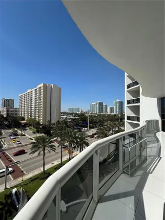 $5,299 | 15901 Collins Avenue, Unit 505, Sunny Isles Beach, FL 33160