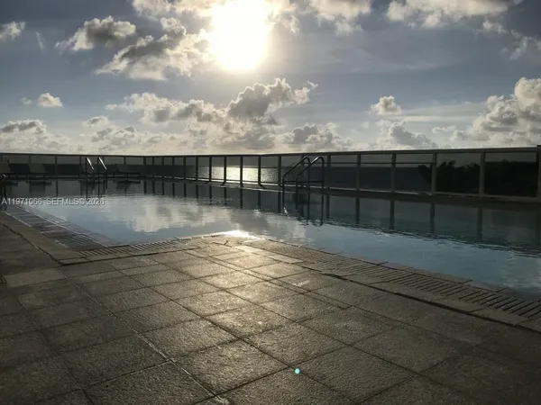 $5,299 | 15901 Collins Avenue, Unit 505, Sunny Isles Beach, FL 33160