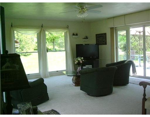 188 Two Mile Run Road Ligonier, PA 15658 - Photo 6 of 18 Den/Family/Great Room. Light and airy family room is the perfect spot for gatherings. The beautiful verdant views from every window await as you watch the beauty of nature unfold.