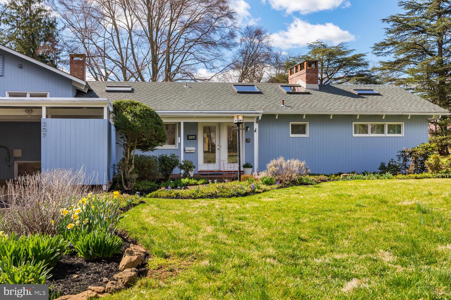 207 Riverside Drive Princeton, NJ 08540 - Photo 1 of 39 Gallery Image 1