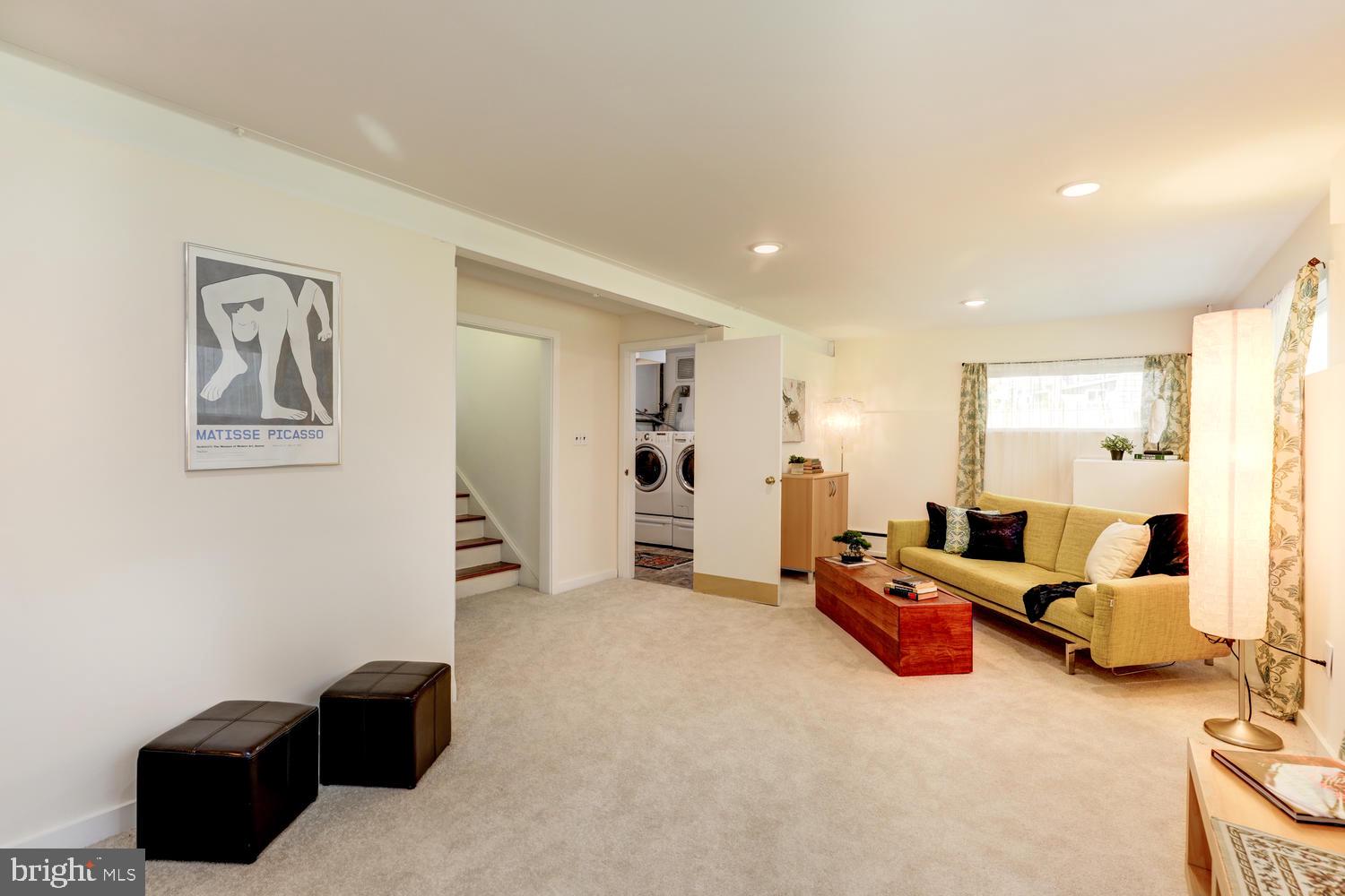 207 Riverside Drive Princeton, NJ 08540 - Photo 24 of 39 Family Room