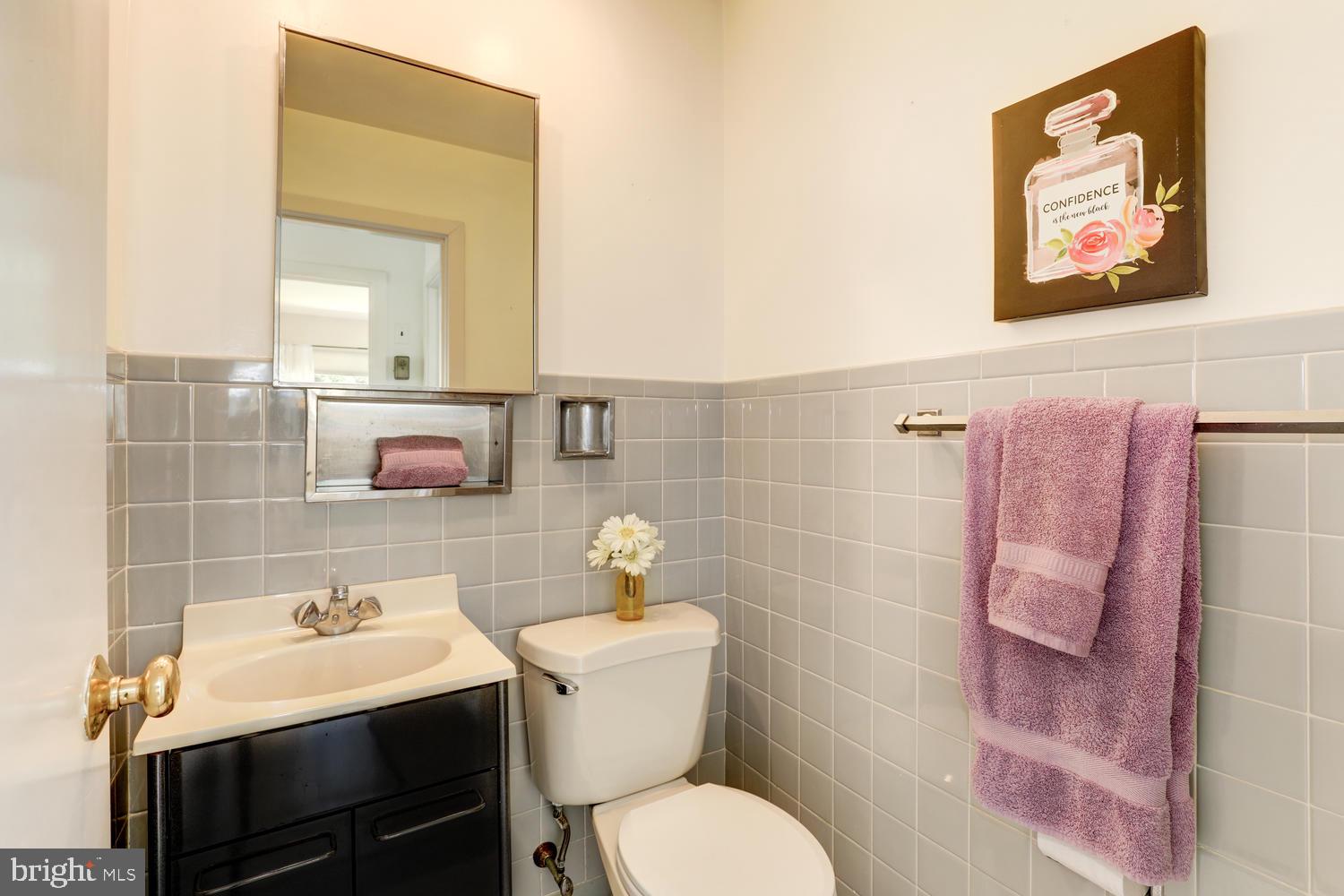 207 Riverside Drive Princeton, NJ 08540 - Photo 34 of 39 Half Bath