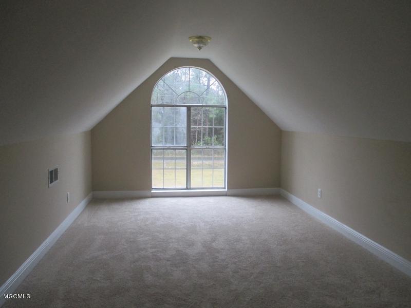 6113 C Byrd Road Ocean Springs, MS 39564 - Photo 18 of 28 BONUS ROOM
