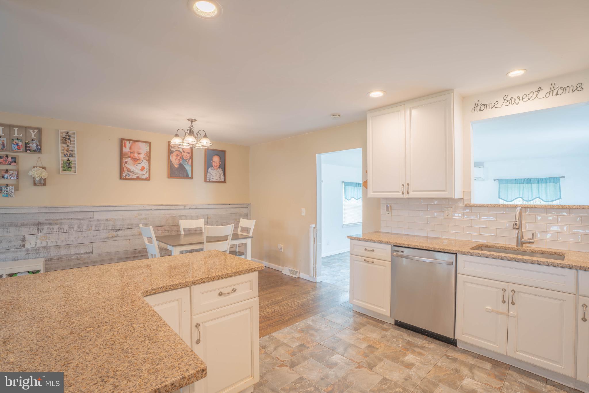 23 Springlane Drive Blackwood, NJ 08012 - Photo 10 of 39 Gallery Image 10