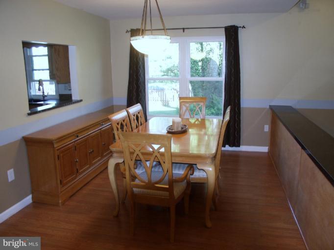 12736 Builders Road Herndon, VA 20170 - Photo 19 of 30 Dining Room