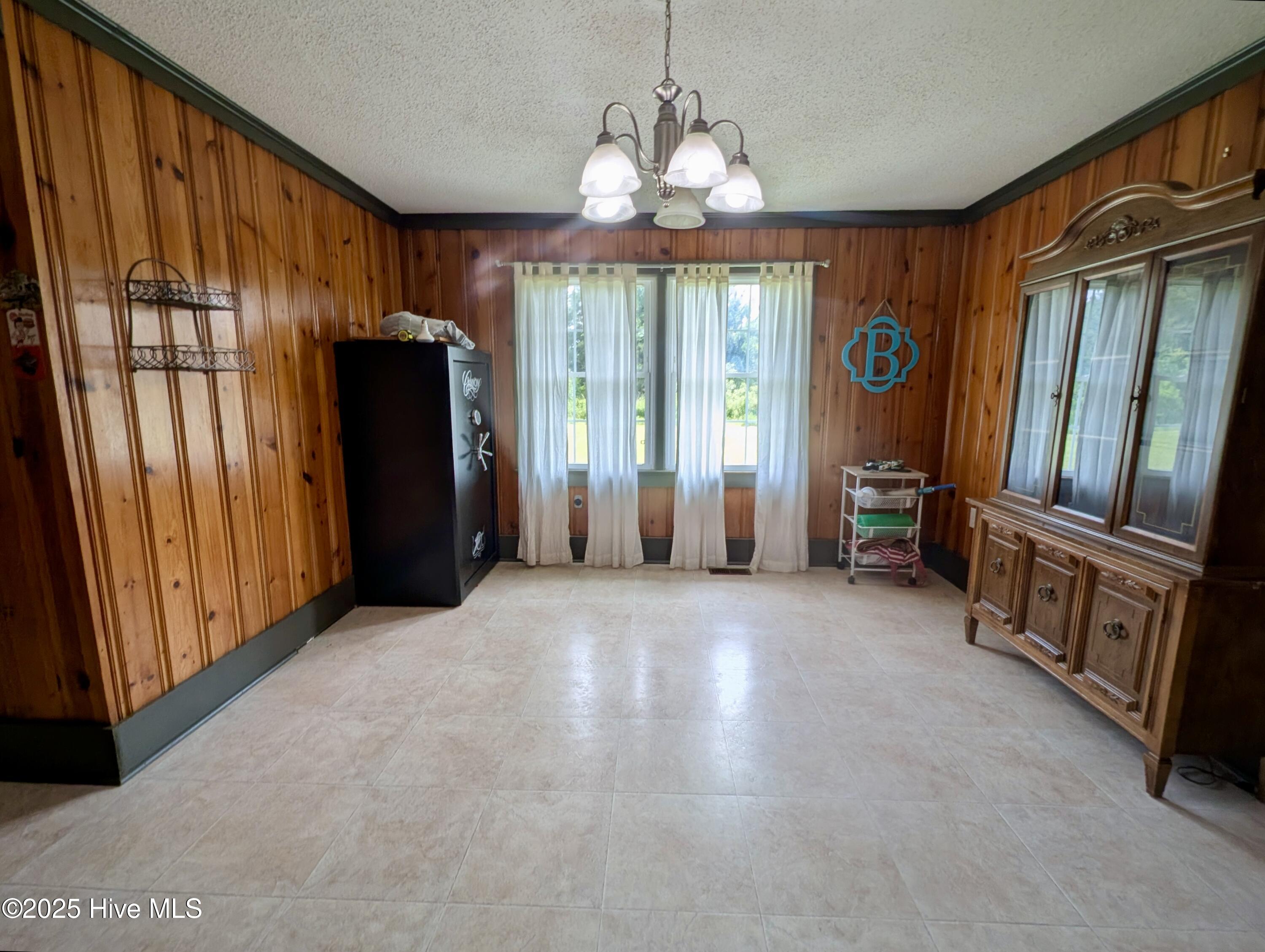 5 Keys Cross Road Hobbsville, NC 27946 - Photo 26 of 42 dining room
