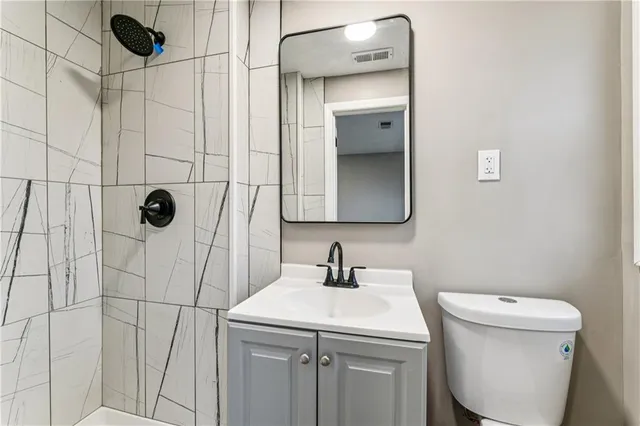 $265,000 | 453 West 1st Street, Peculiar, MO 64078