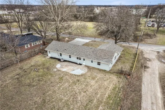 $265,000 | 453 West 1st Street, Peculiar, MO 64078