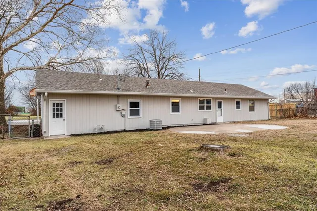 $265,000 | 453 West 1st Street, Peculiar, MO 64078