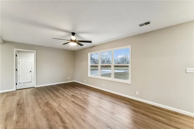 $265,000 | 453 West 1st Street, Peculiar, MO 64078