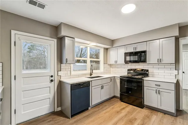 $265,000 | 453 West 1st Street, Peculiar, MO 64078