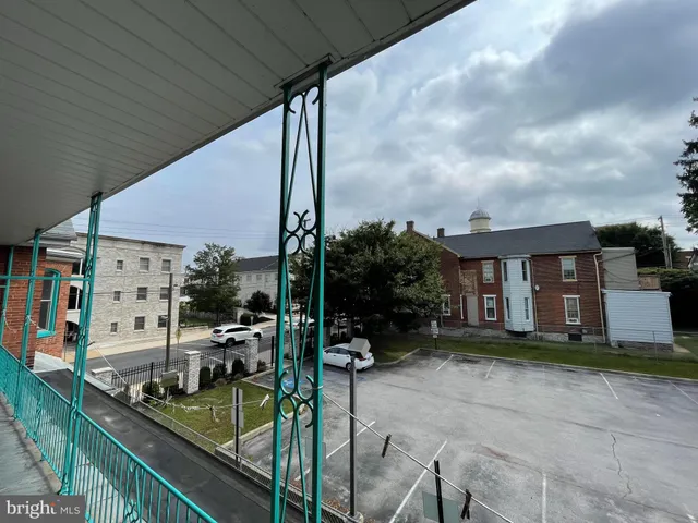 $1,450 | 156 East Queen Street, Chambersburg, PA 17201