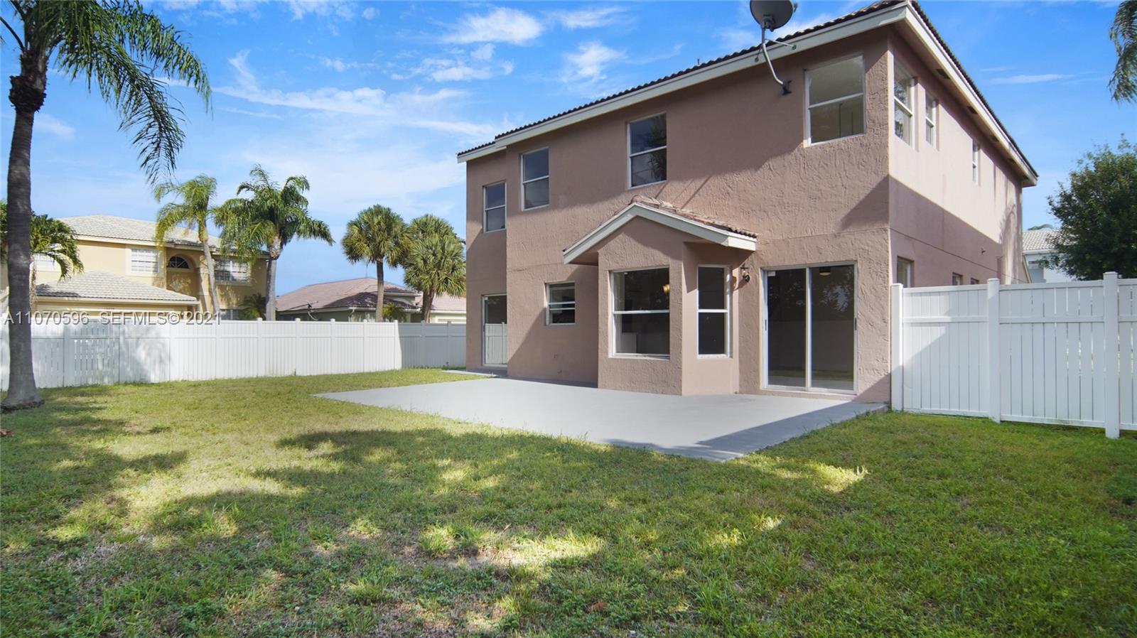 9565 Lambada Lane Boca Raton, FL 33496 - Photo 5 of 32 Gallery Image 5