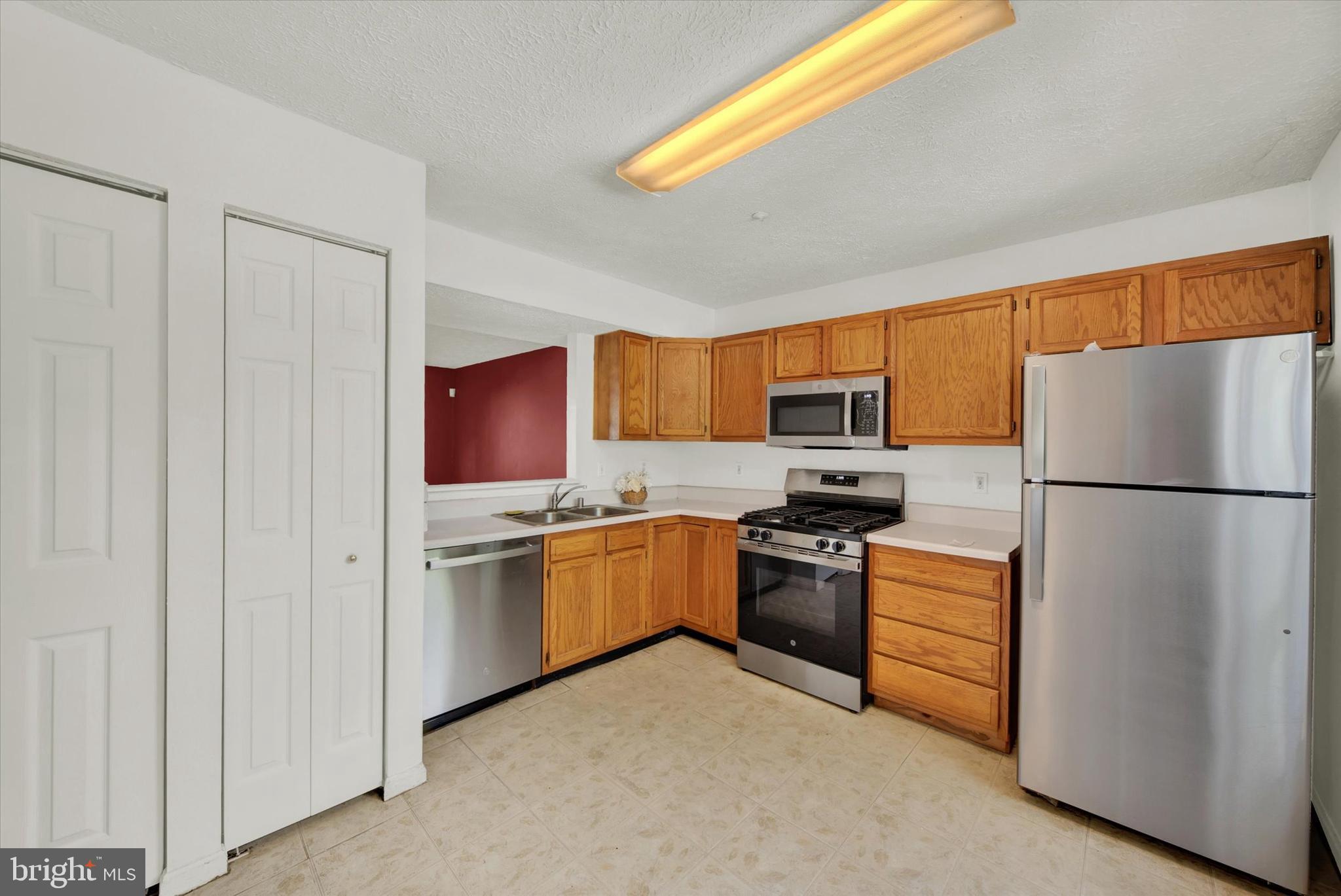 2309 Bluegrass Heights Court Rosedale, MD 21237 - Photo 4 of 17 Gallery Image 4