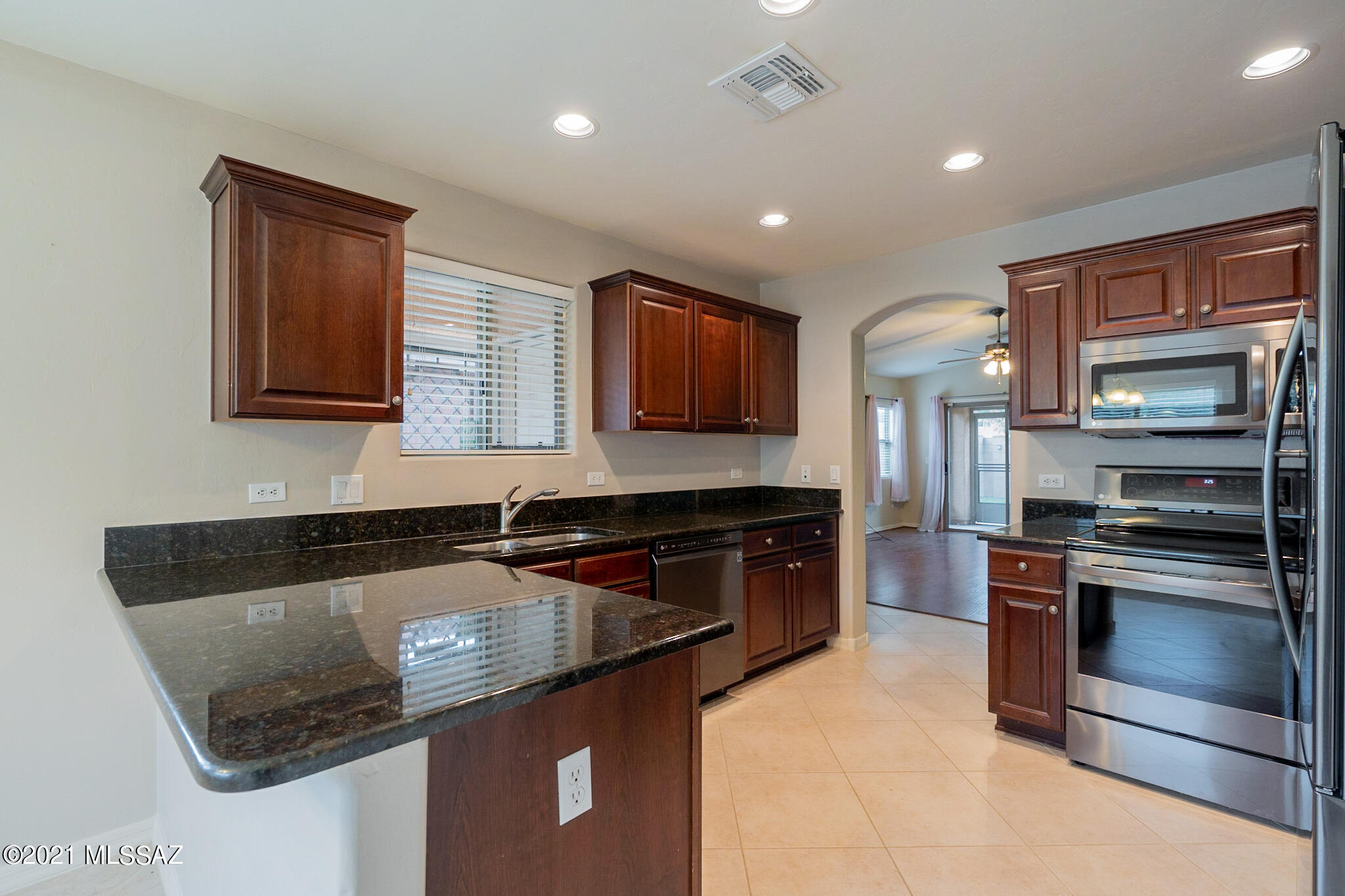 2301 East Ram Rock Road Oro Valley, AZ 85737 - Photo 12 of 34