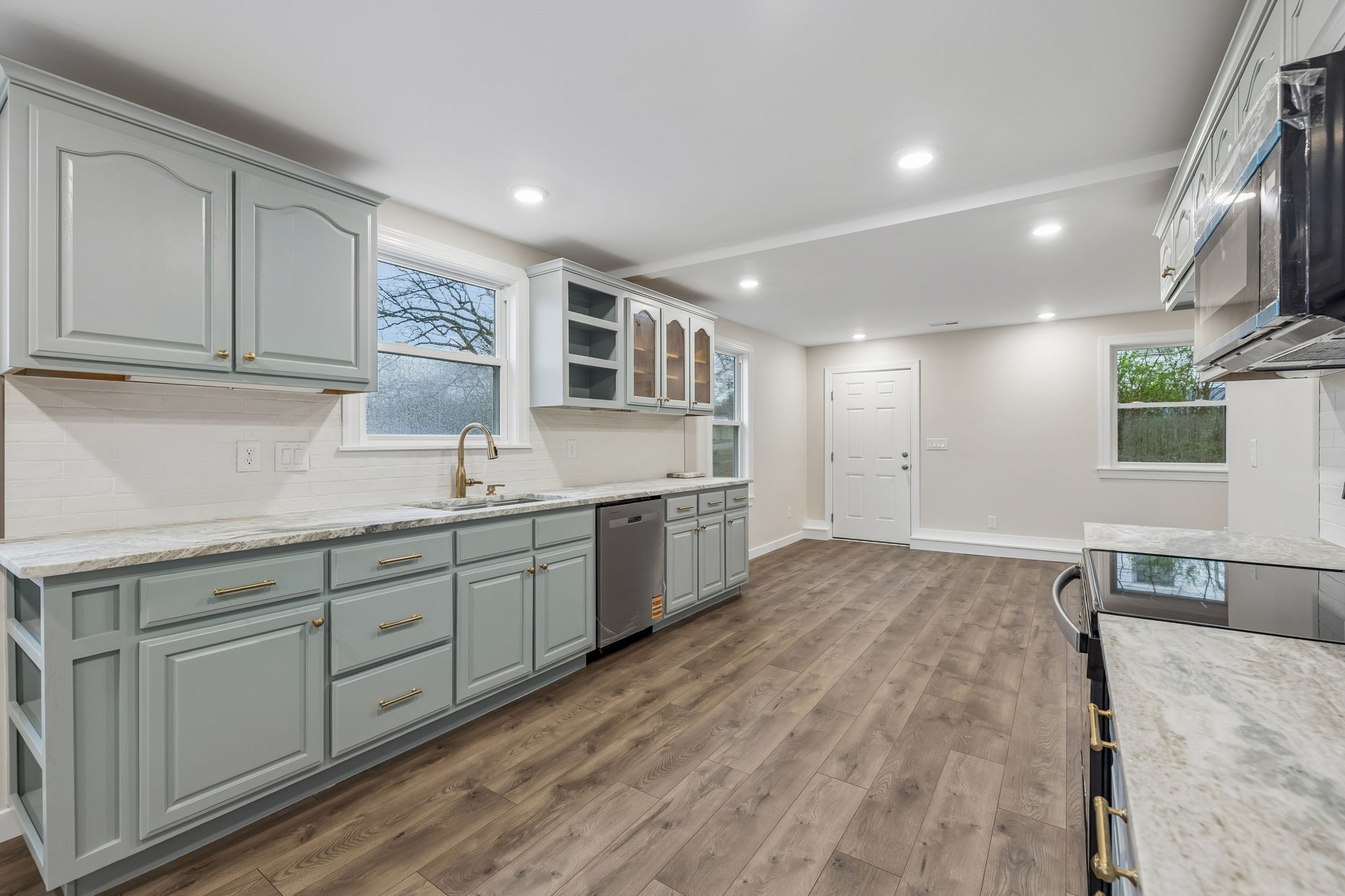 305 Randy Road Madison, TN 37115 - Photo 7 of 32