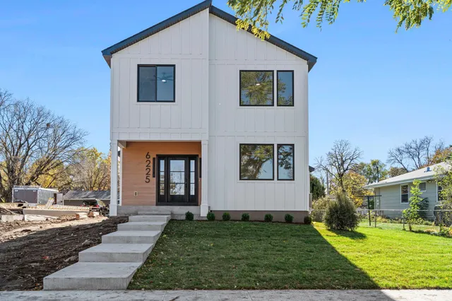 $995,000 | 6221 West 37th Street, St. Louis Park, MN 55416