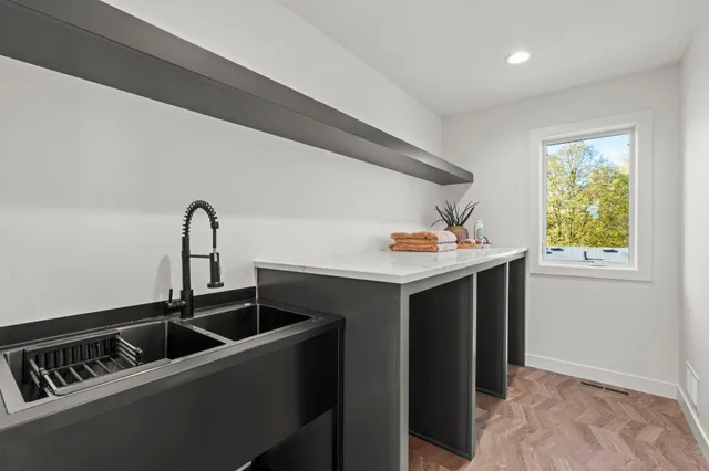 $995,000 | 6221 West 37th Street, St. Louis Park, MN 55416