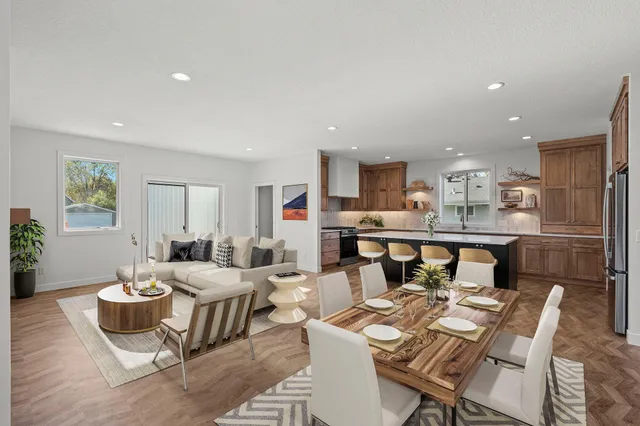 $995,000 | 6221 West 37th Street, St. Louis Park, MN 55416