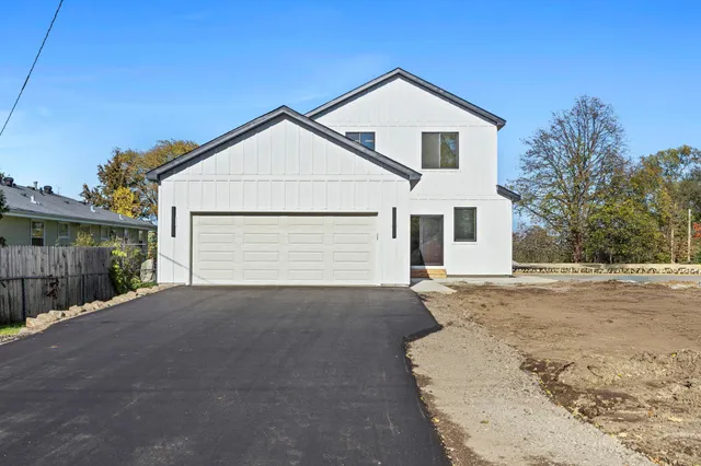 $995,000 | 6221 West 37th Street, St. Louis Park, MN 55416