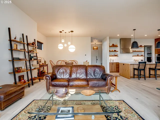 $2,150,000 | 522 Province Drive, Camas, WA 98607