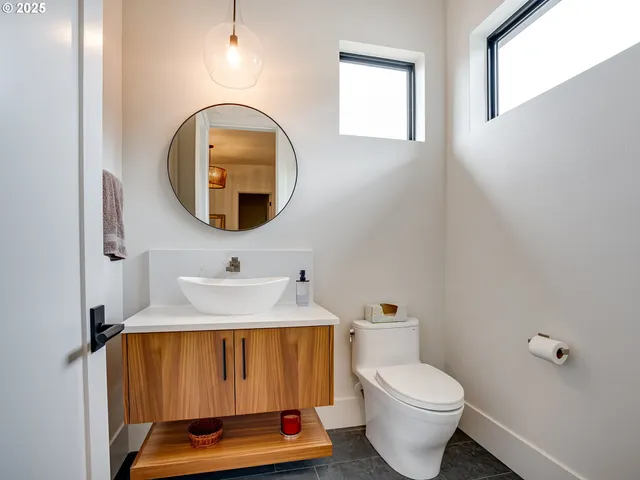 $2,150,000 | 522 Province Drive, Camas, WA 98607