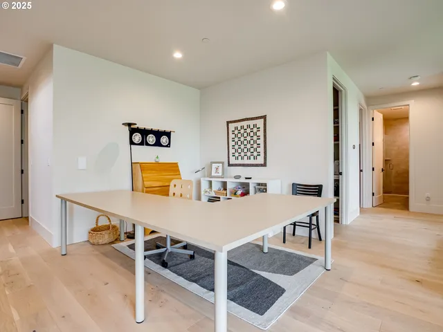 $2,150,000 | 522 Province Drive, Camas, WA 98607