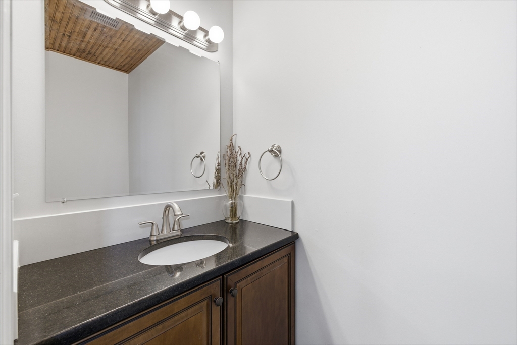 1430 Russell Road, Unit 28 Westfield, MA 01085 - Photo 13 of 27