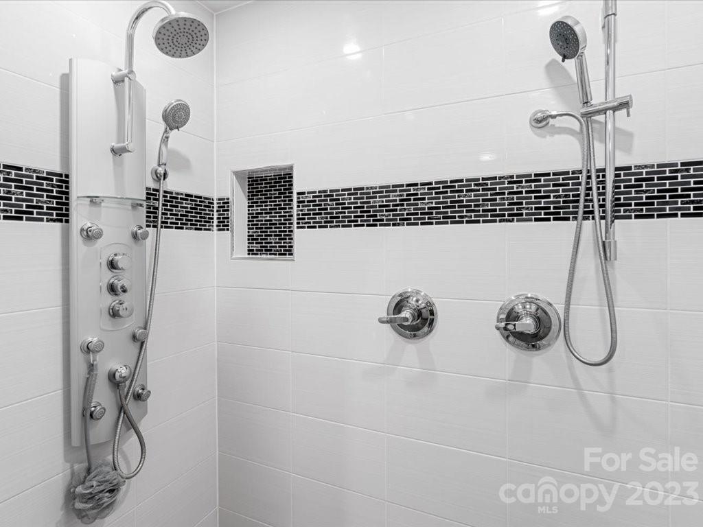 3760 Rabbits Run Place Lenoir, NC 28645 - Photo 16 of 33 Gallery Image 16
