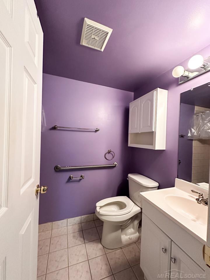 30248 Southfield Road Southfield, MI 48076 - Photo 20 of 26 50151154-4971e544-b9b2-4a22-8c9c-ba1f1179838e.JPG