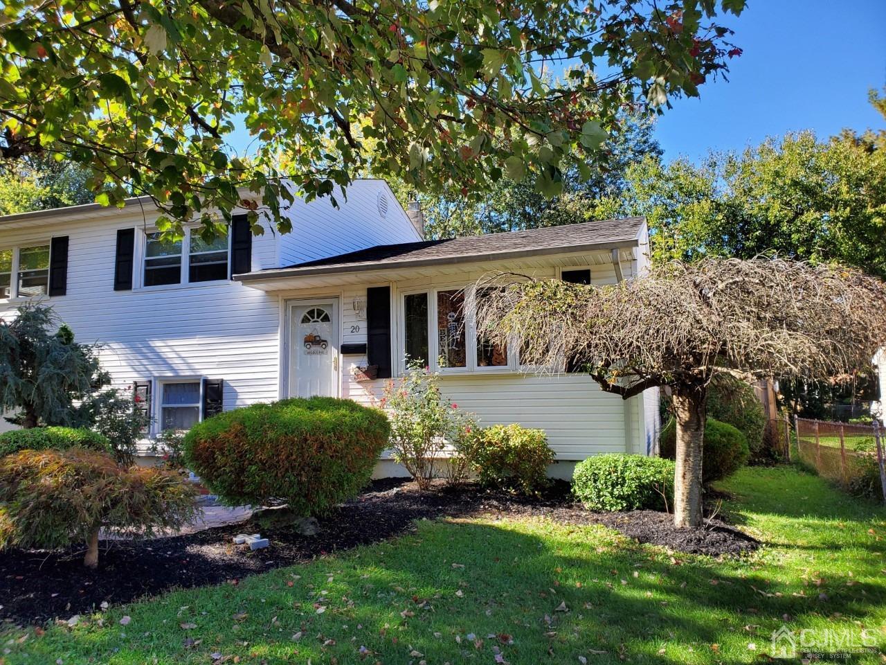 20 Finley Road Edison, NJ 08817 - Photo 7 of 16 front view of a house with a yard