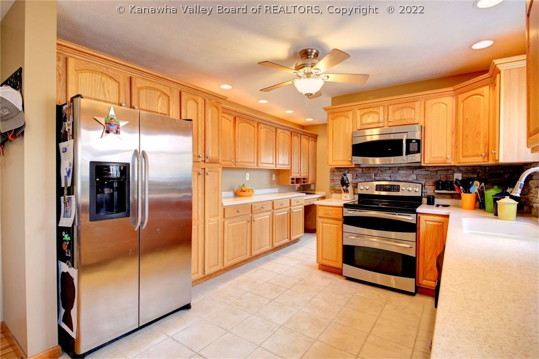 413 Rough Ridge Road Hurricane, WV 25526 - Photo 13 of 30 Gallery Image 13