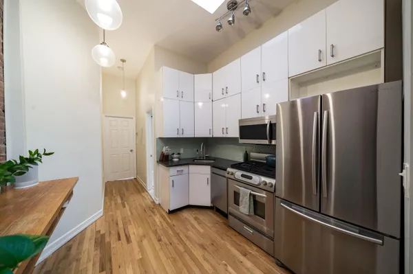 $4,000 | 205 14th Street, Unit 4F, Hoboken, NJ 07030