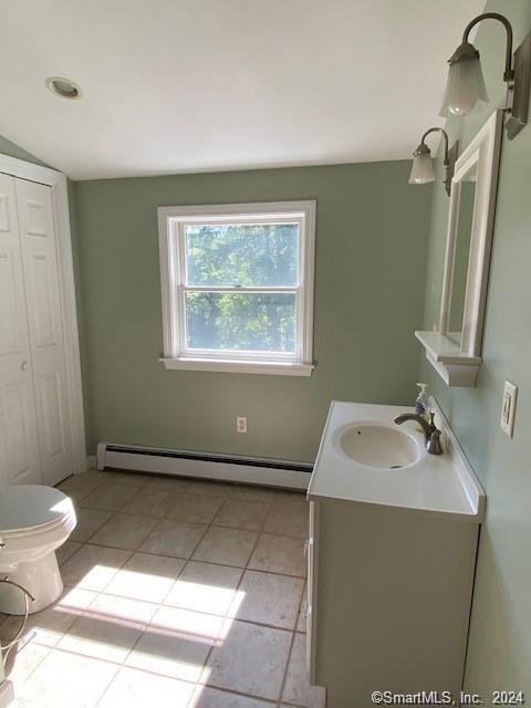 29 Hunts Brook Road Waterford, CT 06375 - Photo 23 of 28 Upper level bathroom