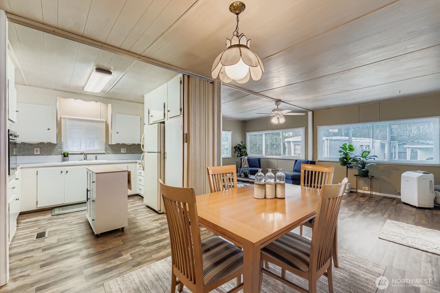 11330 East Riverside Drive, Unit 24 Bothell, WA 98011 - Photo 4 of 11