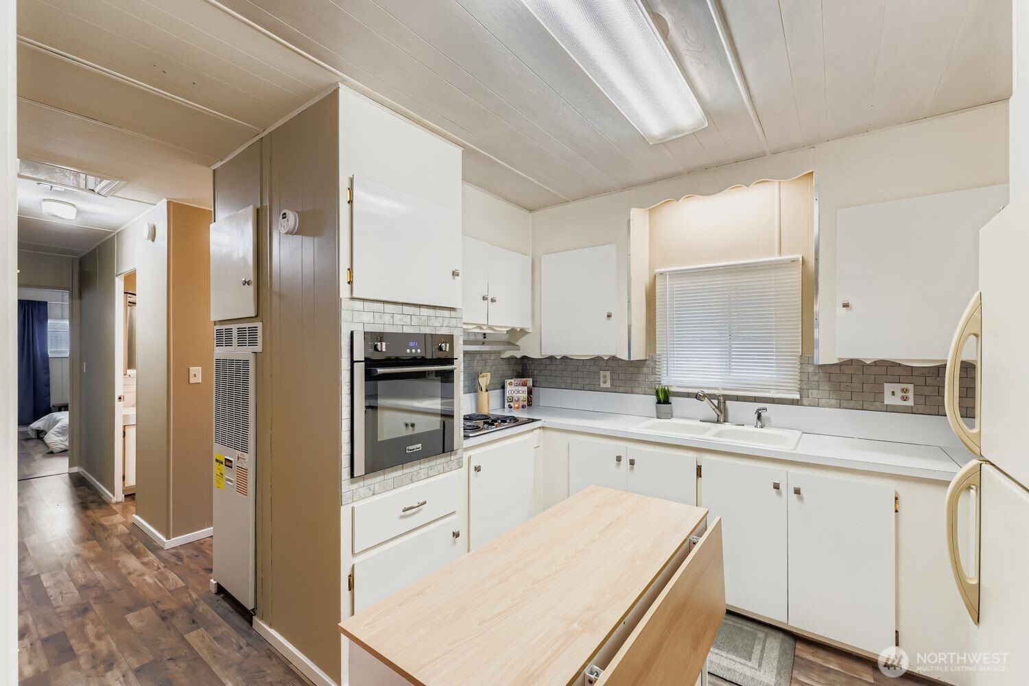 11330 East Riverside Drive, Unit 24 Bothell, WA 98011 - Photo 5 of 11