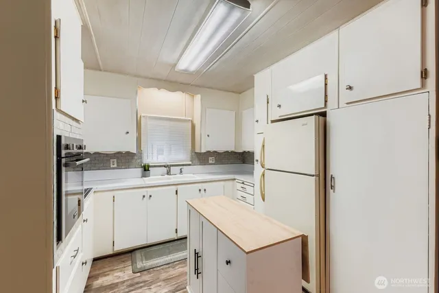 $85,000 | 11330 East Riverside Drive, Unit 24, Bothell, WA 98011