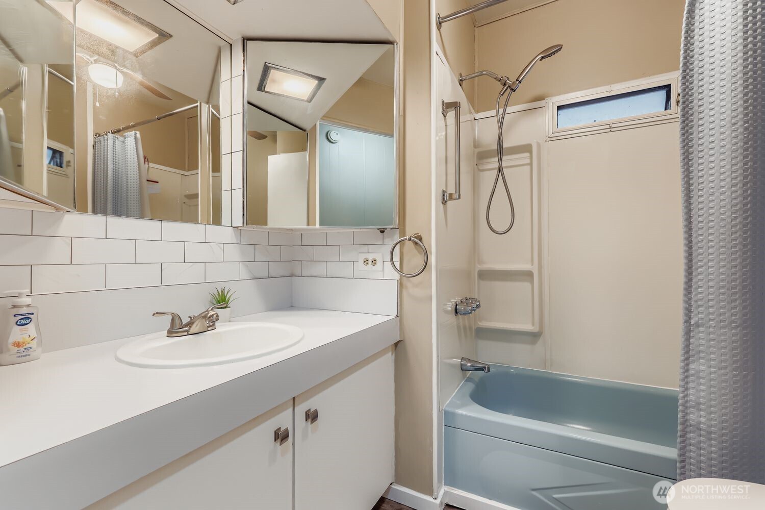 11330 East Riverside Drive, Unit 24 Bothell, WA 98011 - Photo 8 of 11