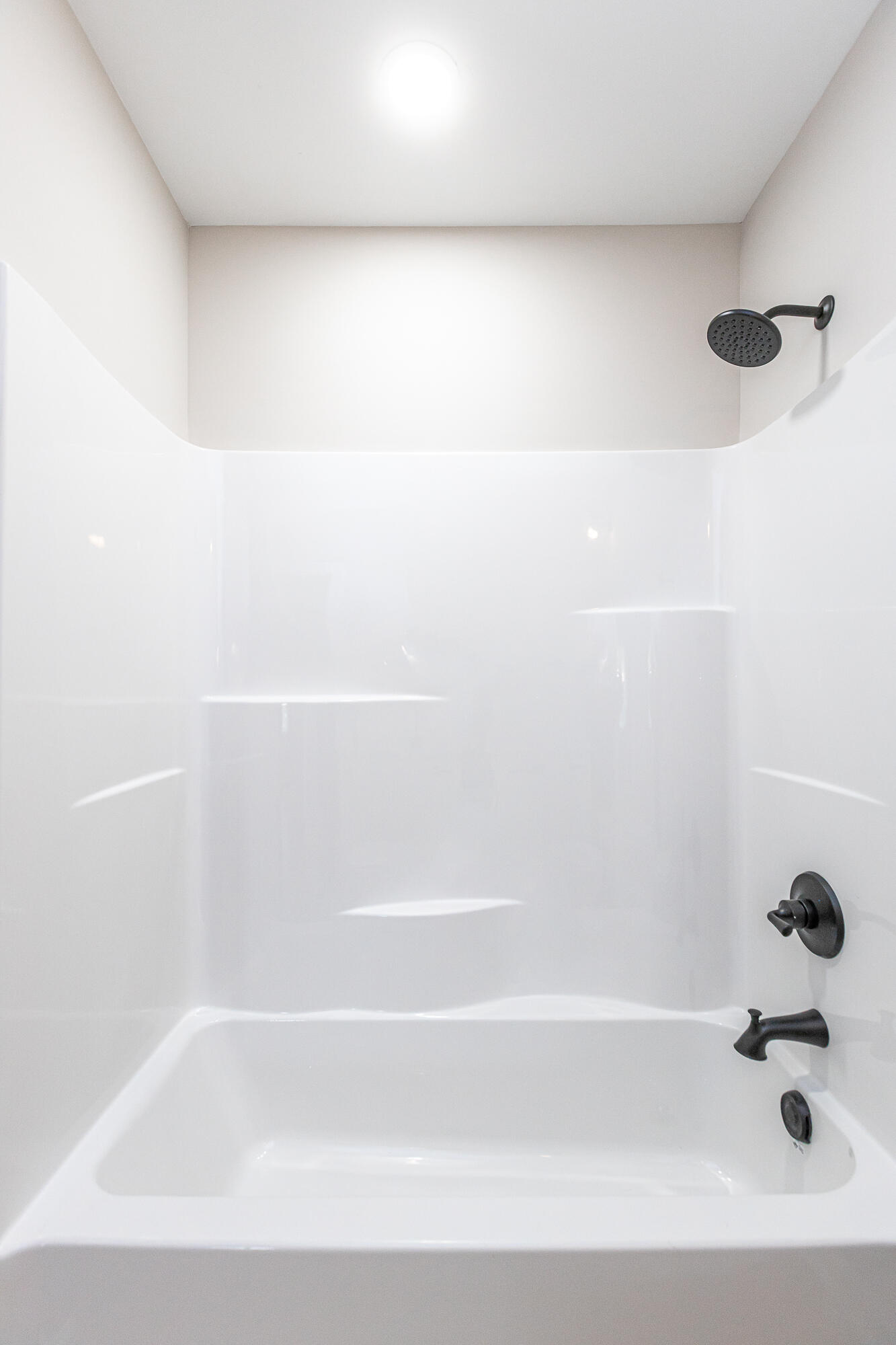 213 Brooks Road Richmond, KY 40475 - Photo 16 of 19 Shower