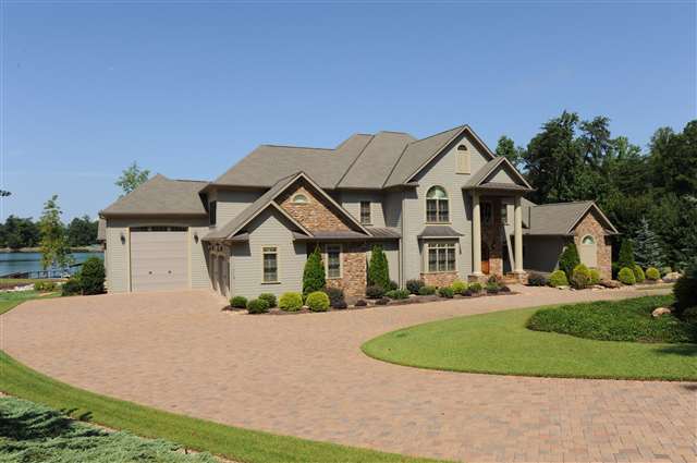 718 Navigator's Point Seneca, SC 29672 - Photo 4 of 25 Gallery Image 4