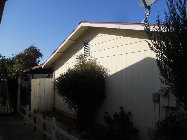1577 North Hemlock Avenue Reedley, CA 93654 - Photo 15 of 18 Gallery Image 15